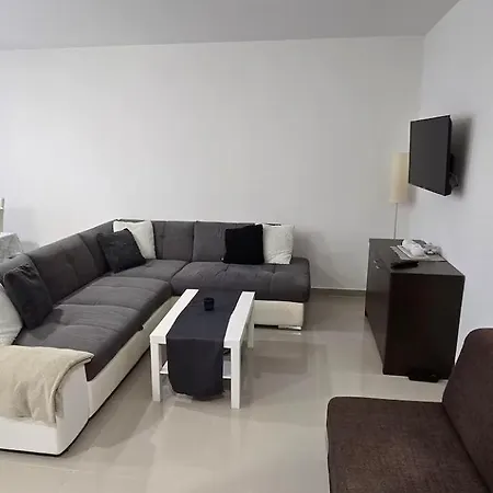 U Jelena 盖兹马洛克